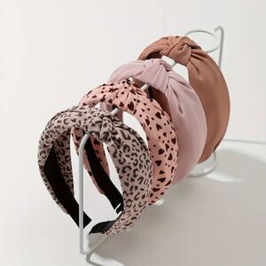 Naked Hanger 4 Pcs Leopard Print Headbands With Cross Top Knot